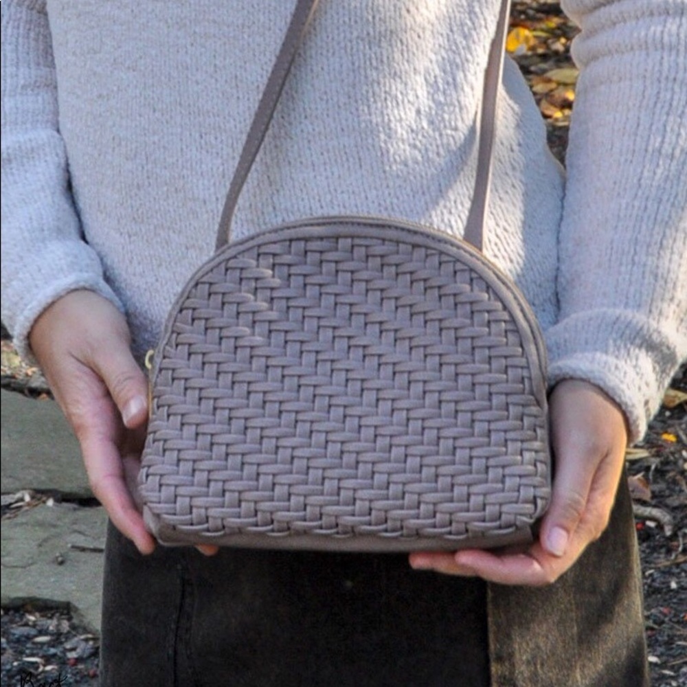 Woven Crossbody - Gray